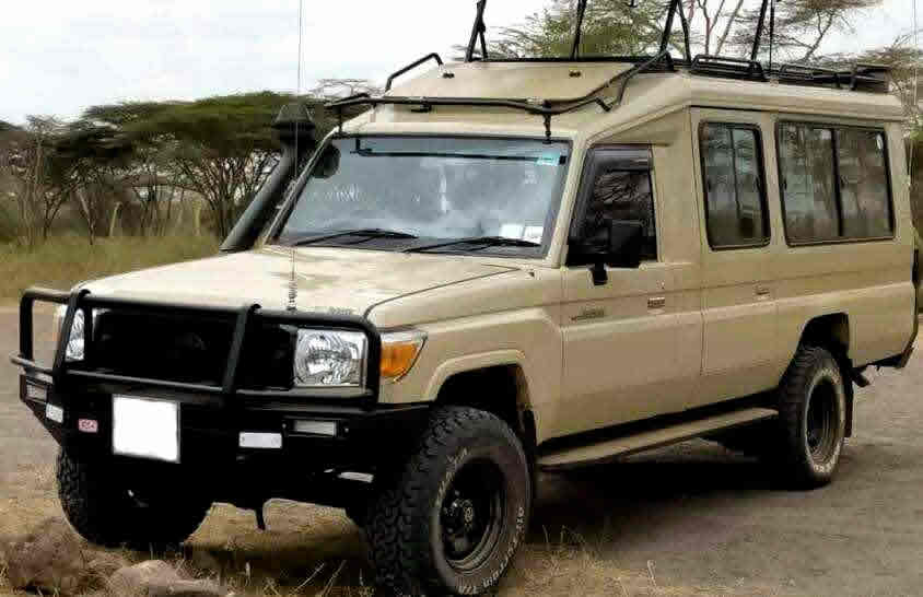 Safari land cruiser rental for Kenya safaris