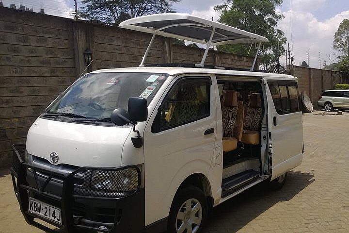 safari-van-kenya - Rent A Driver Kenya car for family safari kenya
