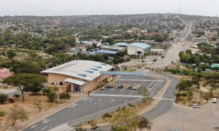 isebania-border-kenya-tanzania - Rent A Driver Kenya