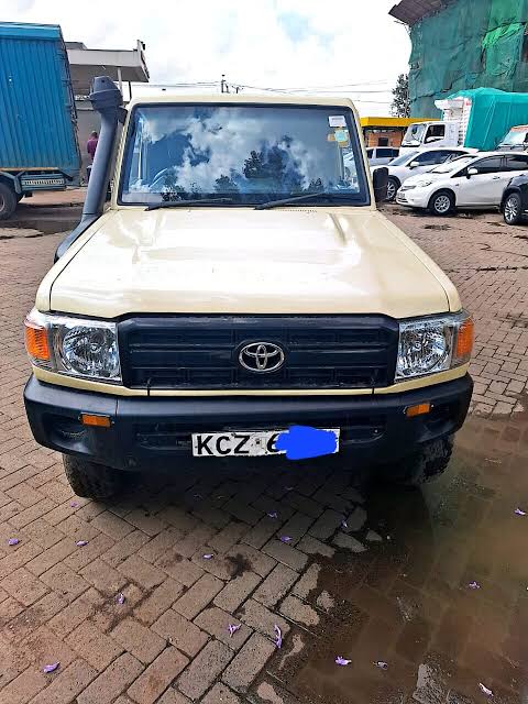 land-cruiser-pickup - Rent A Driver Kenya land cruiser pick-up rental kenya